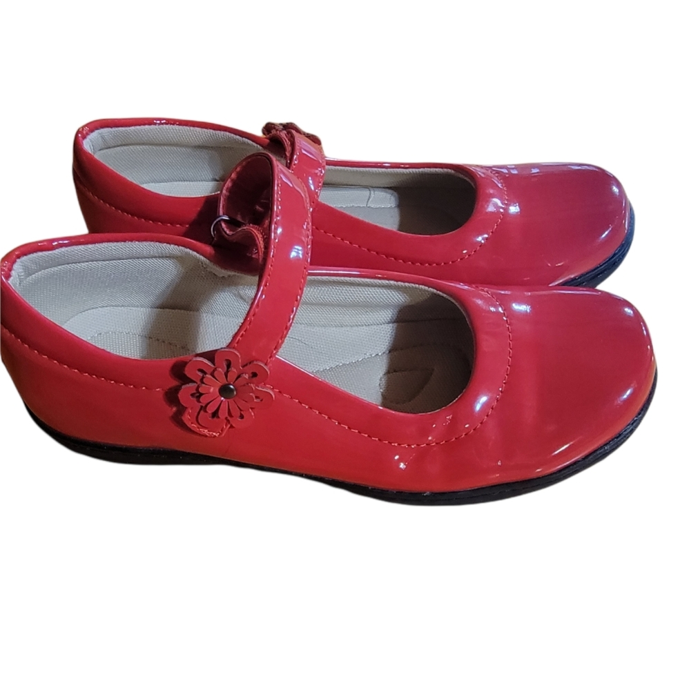 Easy Strider Size 5 Red Dress Shoes